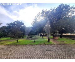 CHALET EN VENTA EN URBANIZACIÓN RÍO CAYA