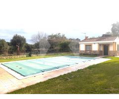 CHALET EN VENTA EN URBANIZACIÓN RÍO CAYA