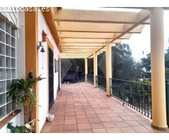 CHALET EN VENTA EN URBANIZACIÓN RÍO CAYA