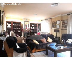 CHALET EN VENTA EN URBANIZACIÓN RÍO CAYA