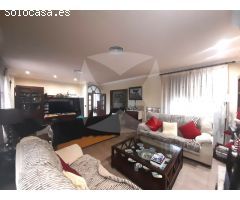CHALET EN VENTA EN URBANIZACIÓN RÍO CAYA