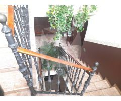 CHALET EN VENTA EN URBANIZACIÓN RÍO CAYA