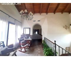 CHALET EN VENTA EN URBANIZACIÓN RÍO CAYA