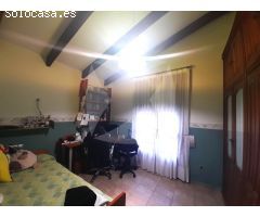 CHALET EN VENTA EN URBANIZACIÓN RÍO CAYA