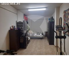 CHALET EN VENTA EN URBANIZACIÓN RÍO CAYA