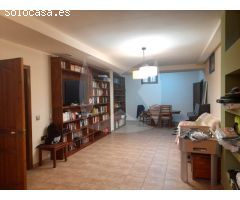 CHALET EN VENTA EN URBANIZACIÓN RÍO CAYA