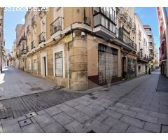 LOCAL ADPATADO EN LAQUILER, ZONA CASCO ANTIGUO