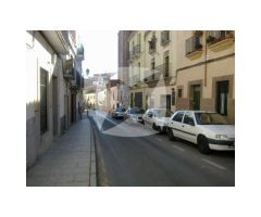 PISO ALA VENTA EN PLAZA BAJA, EN LA ZONA DEL CASCO ANTIGUO