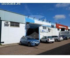 NAVE INDUSTRIAL Y DE EXPOSICION EN VENTA - POLIGONO EL NEVERO