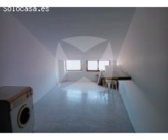 VIVIENDA EN ALQUILER CON COCINA AMUEBLADA, PLAZA DE GARAJE Y TRASTERO. ZONA