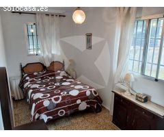 CHALET CON PISCINA Y NAVE EN AMPLIA PARCELA DE 5.000 M² EN TRES ARROYO
