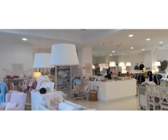 Local comercial totalmente acondicionado con una superficie de 146 m2 aprox.