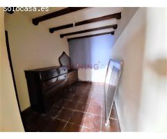 Casa de 2 plantas en la localidad de Santiago del Campo ( Cáceres).