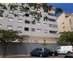 Local a reformar situado en planta de calle.