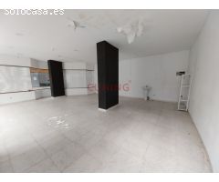 Venta de local comercial situado en la galería comercial de Cánovas.