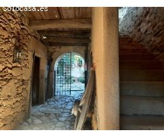 Casa histórica con Escudo identificativo con la Orden de Alcántara, siglo XVII