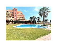 Venta de apartamento en Roquetas de Mar, Almería, con piscina privada, ubicado