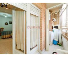 Venta de apartamento en Torrevieja, Alicante, situado en un residencial con