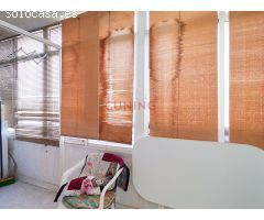 Venta de apartamento en Torrevieja, Alicante, situado en un residencial con