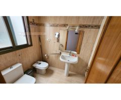 Apartamento de 3 dormitorios, cerca de la playa y del centro de LAmpolla