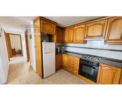 Apartamento de 3 dormitorios, cerca de la playa y del centro de LAmpolla
