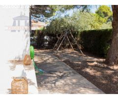 VILLA CON PISCINA PRIVADA A 200M DEL MAR
