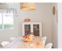 VILLA CON PISCINA PRIVADA A 200M DEL MAR