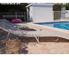 VILLA CON PISCINA PRIVADA A 200M DEL MAR