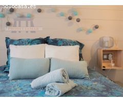 CHALET DE MADERA CON PISCINA PRIVADA Y PISTA DE PETANCA