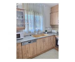 Duplex con piscina comunitaria y garaje privado en Miami Playa