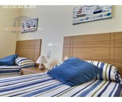 Duplex con piscina comunitaria y garaje privado en Miami Playa