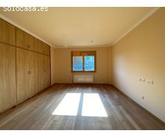 EXCLUSIVA VIVIENDA INDIVIDUAL A LA VENTA EN CACHEIRAS -TEO