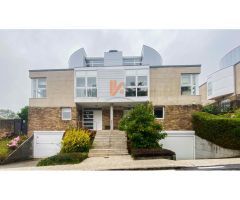 CHALET PAREADO EN VENTA EN URBANIZACIÓN A BARCIA