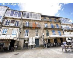 SE VENDE VIVIENDA EN PLENO CASCO HISTÓRICO, PORTA FAXEIRA.