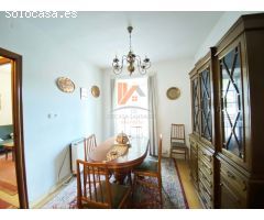 SE VENDE VIVIENDA EN PLENO CASCO HISTÓRICO, PORTA FAXEIRA.