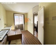 SE VENDE VIVIENDA EN PLENO CASCO HISTÓRICO, PORTA FAXEIRA.
