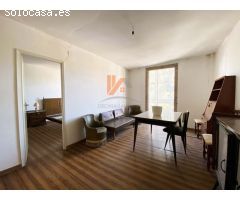 SE VENDE PISO A REFORMAR EN PLENO CASCO HISTÓRICO, PORTA FAXEIRA.