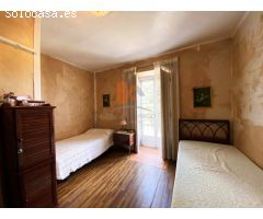 SE VENDE PISO A REFORMAR EN PLENO CASCO HISTÓRICO, PORTA FAXEIRA.