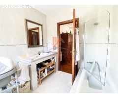 SE VENDE PRECIOSO CHALET EN LA PICARAÑA.