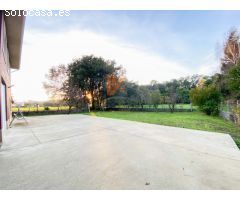SE VENDE PRECIOSO CHALET EN LA PICARAÑA.