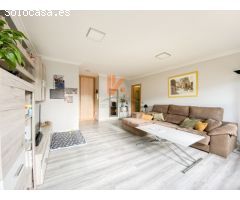PISO EN VENTA DE TRES HABITACIONES CON PLAZA DE GARAJE Y TRASTERO EN SANTIAGO.