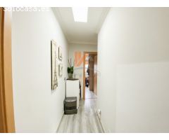 PISO EN VENTA DE TRES HABITACIONES CON PLAZA DE GARAJE Y TRASTERO EN SANTIAGO.