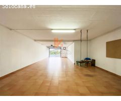 CHALET EN VENTA EN URBANIZACIÓN AGRONOVO, BRIÓN