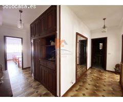 SE VENDE PISO DE TRES HABITACIONES CON GARAJE EN PORTO DO SON.