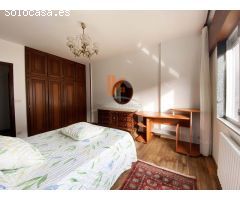 SE VENDE PISO DE TRES HABITACIONES CON GARAJE EN PORTO DO SON.