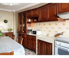 SE VENDE PISO DE TRES HABITACIONES CON GARAJE EN PORTO DO SON.