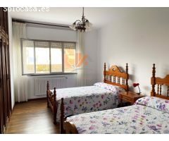SE VENDE PISO DE TRES HABITACIONES CON GARAJE EN PORTO DO SON.