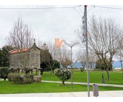 SE VENDE PISO DE TRES HABITACIONES CON GARAJE EN PORTO DO SON.