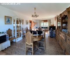 EXCLUSIVO CHALET CON PISCINA EN VENTA EN CACHEIRAS, TEO