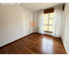 PISO DE 3 HABITACIONES EN PLENO CENTRO DEL MILLADOIRO
